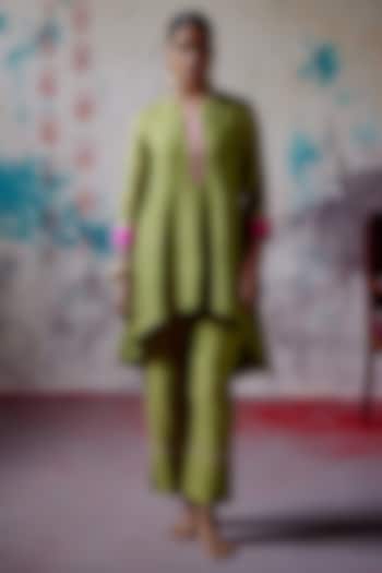 Olive Silk Embroidered Kurta Set by Deep Thee at Pernia's Pop Up Shop