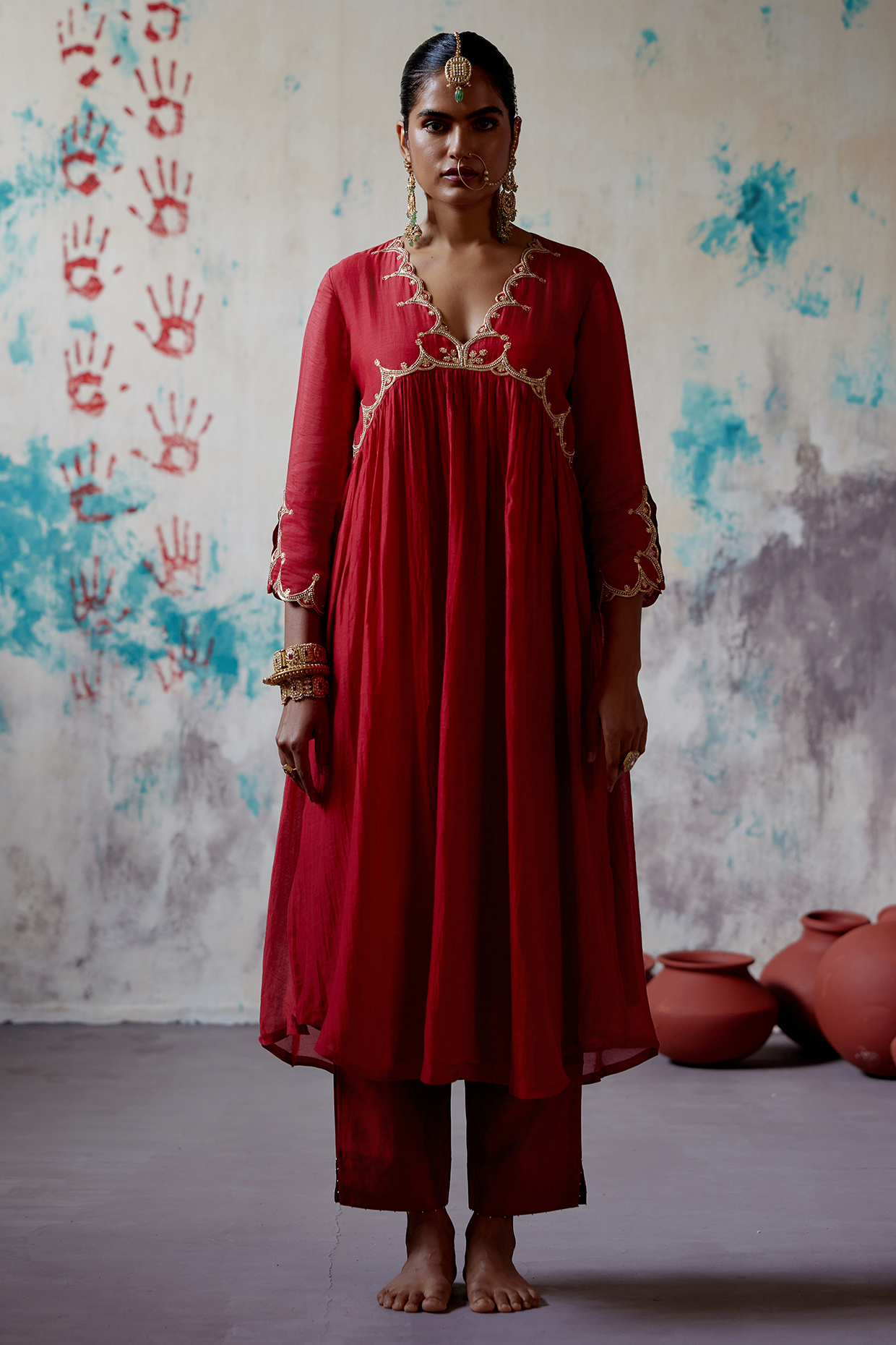 Red Chanderi Zardosi Embroidered Kurta Set by Deep Thee at Pernia's Pop Up Shop