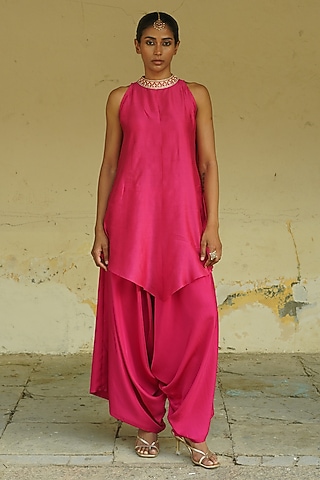 Fuchsia Silk Hand Embroidered Tunic Set by Deep thee