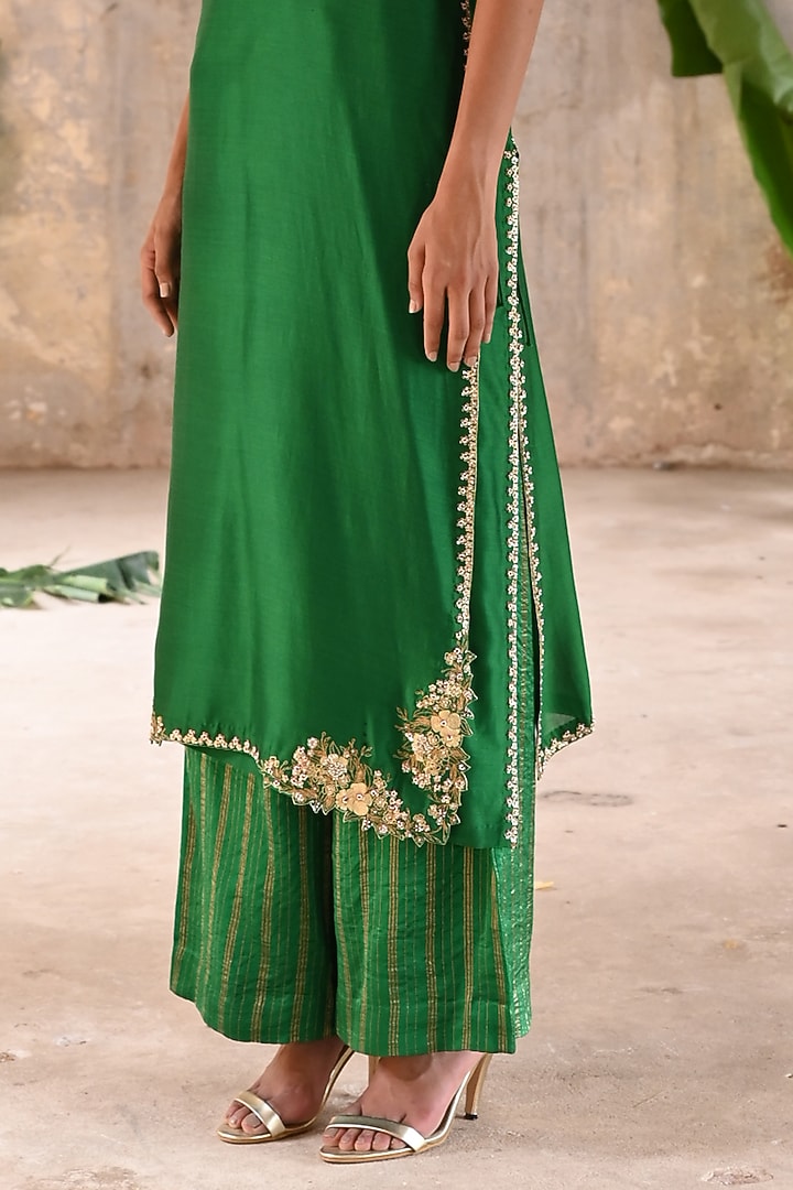 Green Chanderi & Organza Zardosi Embroidered Angrakha Kurta Set by Deep Thee at Pernia's Pop Up Shop