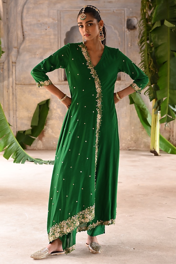 Green Chanderi Zardosi Embroidered Kurta Set by Deep Thee at Pernia's Pop Up Shop