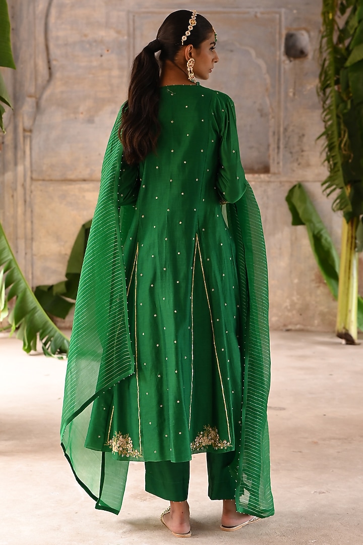 Green Chanderi Zardosi Embroidered Angrakha Kurta Set by Deep Thee at Pernia's Pop Up Shop