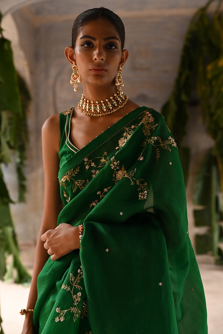 Green Silk & Organza Jaal Embroidered Wedding Saree Set by Deep Thee at Pernia's Pop Up Shop