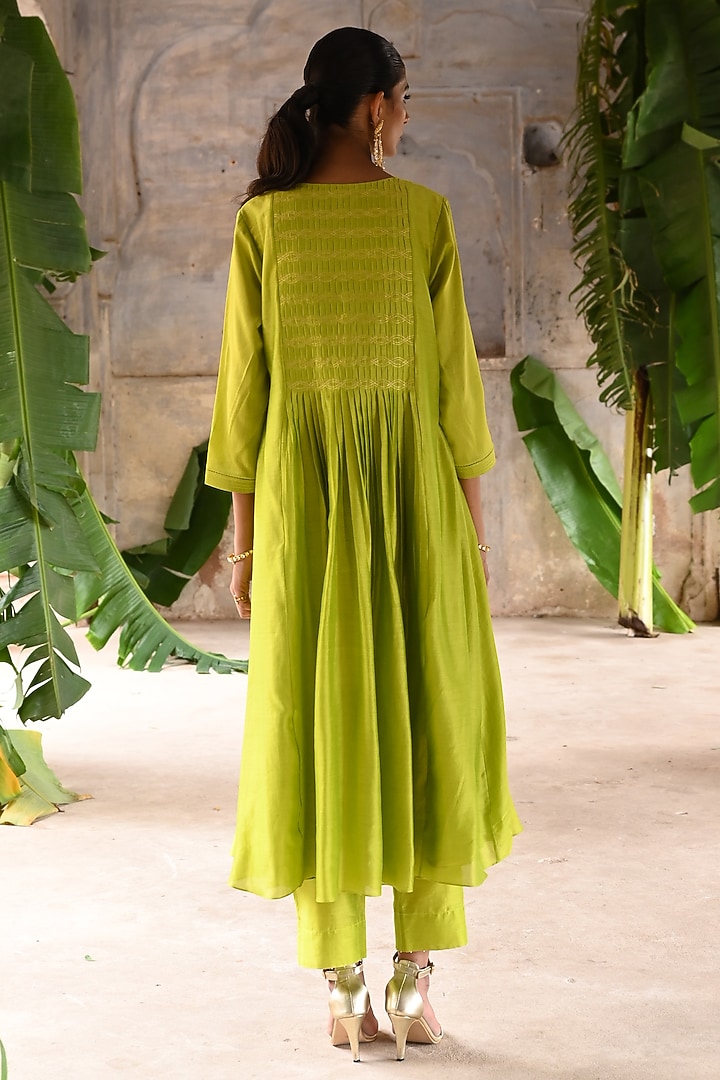 Lime Green Chanderi Embroidered A-Line Kurta Set by Deep Thee at Pernia's Pop Up Shop