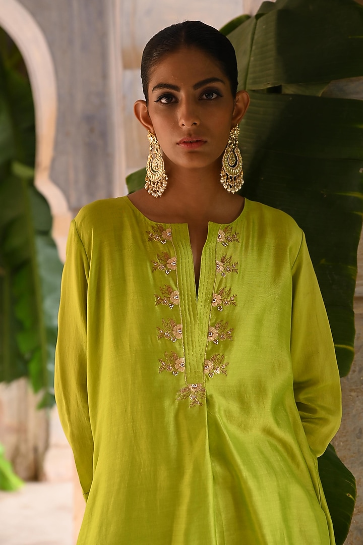 Lime Green Chanderi Embroidered A-Line Kurta Set by Deep Thee at Pernia's Pop Up Shop