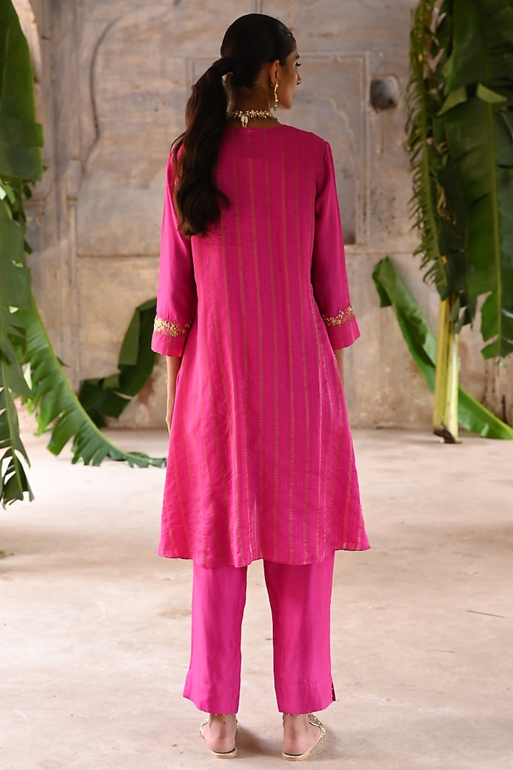 Fuchsia Pink Silk Jaal Embroidered Co-Ord Set by Deep Thee at Pernia's Pop Up Shop