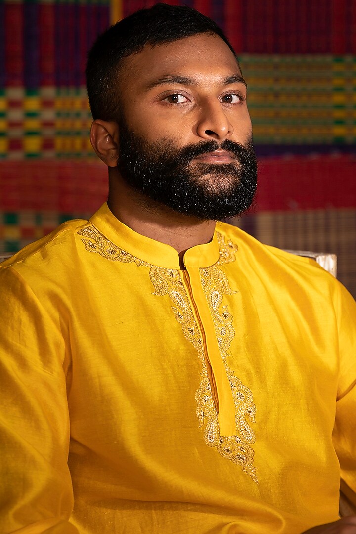 Yellow Hand Embroidered Kurta Set by Deep Thee Men at Pernia's Pop Up Shop