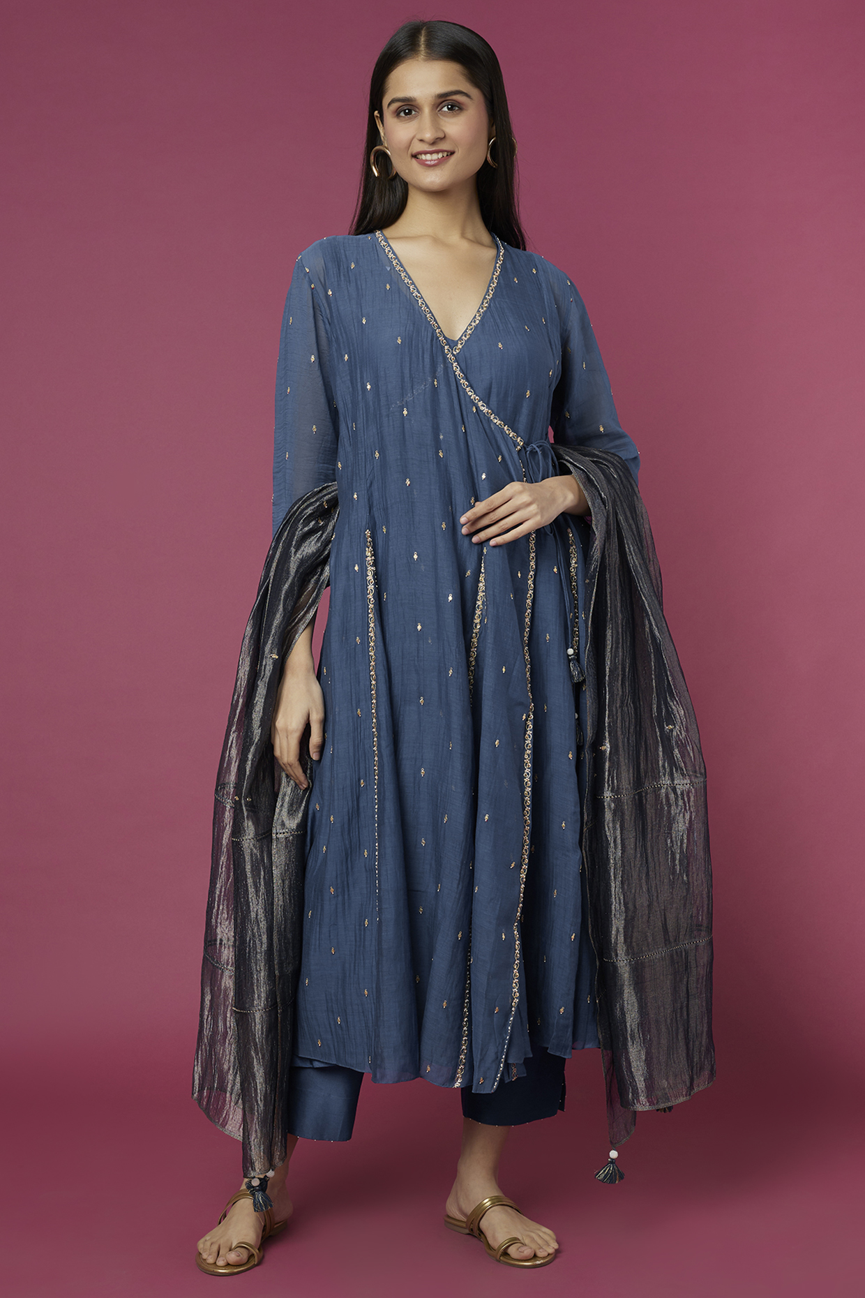 Cobalt Blue Hand Embroidered Kurta Set by Deep thee at Pernia's Pop Up Shop