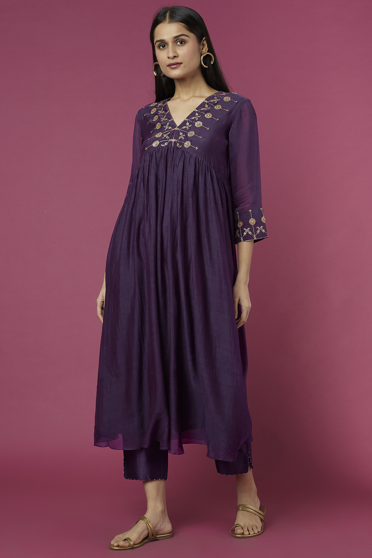 Aubergine Embroidered Kurta Set by Deep thee at Pernia's Pop Up Shop