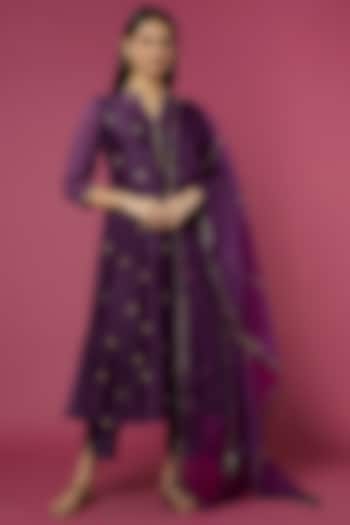 Aubergine Embroidered A-line Kurta Set by Deep thee