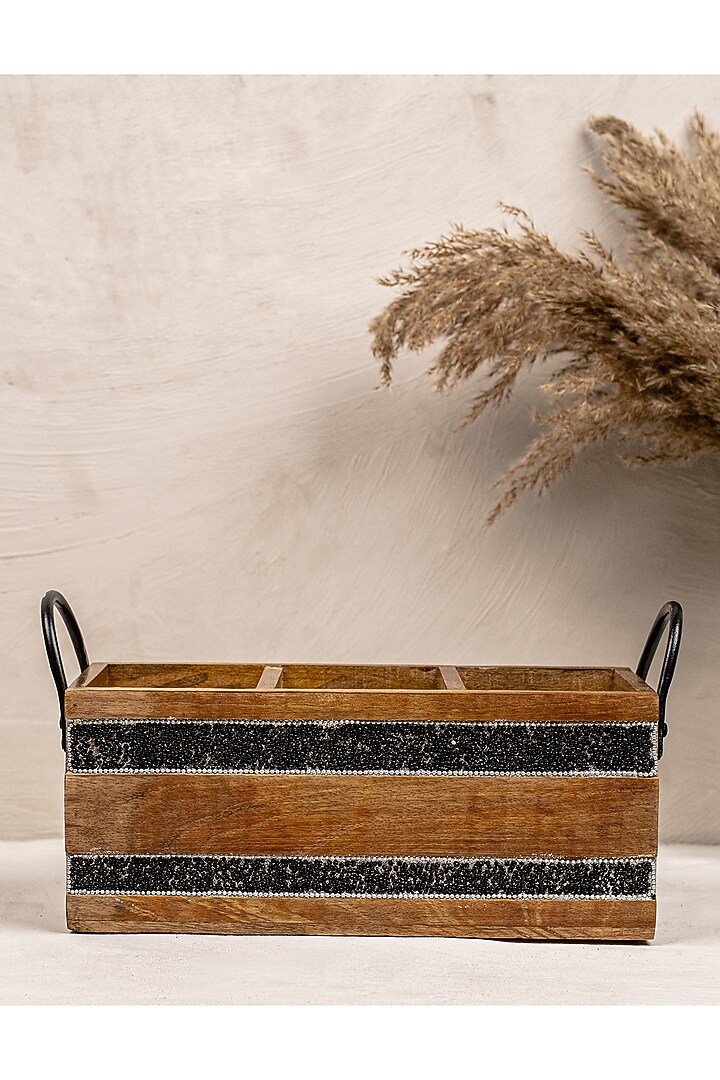 Brown & Black Acacia Wood Cutlery Stand by The 7 Dekor at Pernia's Pop Up Shop