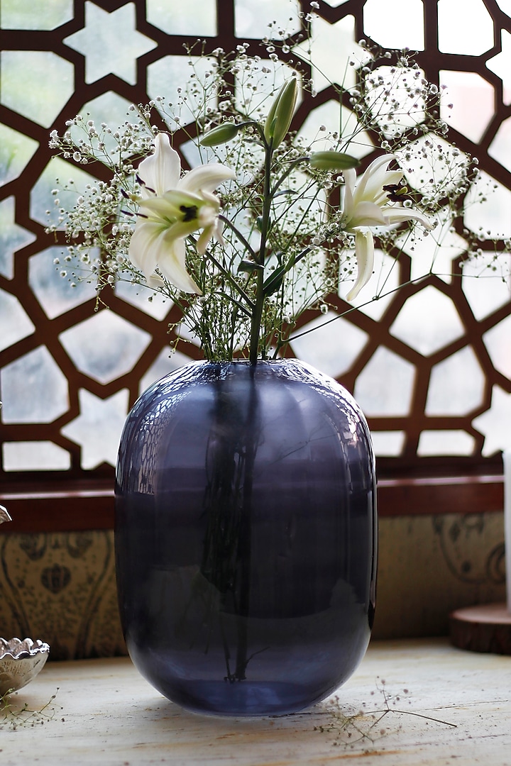 Black Noir Glass Vase by The 7 DeKor