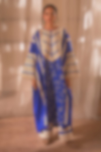Blue Chanderi Resham Embroidered Kaftan Set by Desho couture at Pernia's Pop Up Shop