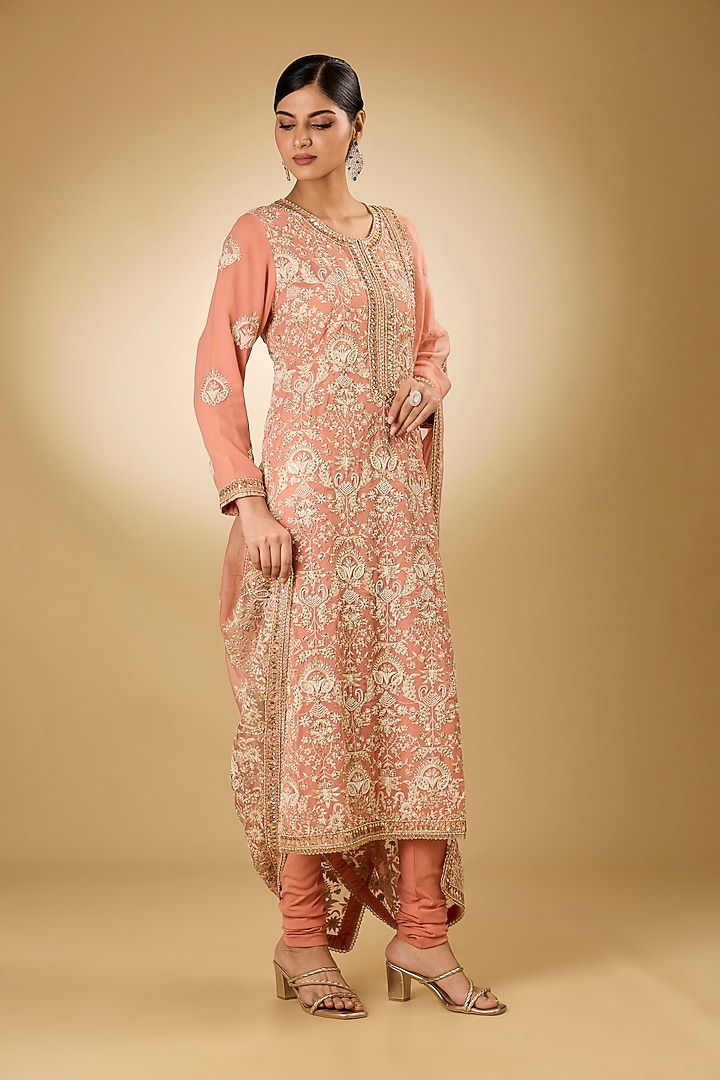 Peach Georgette Aari Resham Embroidered Kurta Set by Desho couture at Pernia's Pop Up Shop