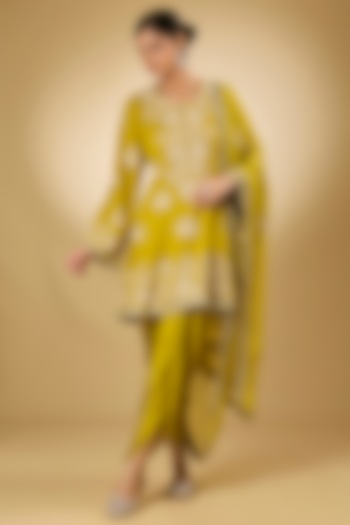 Yellow Georgette Aari Resham Embroidered Short Wedding Anarkali Set by Desho couture at Pernia's Pop Up Shop