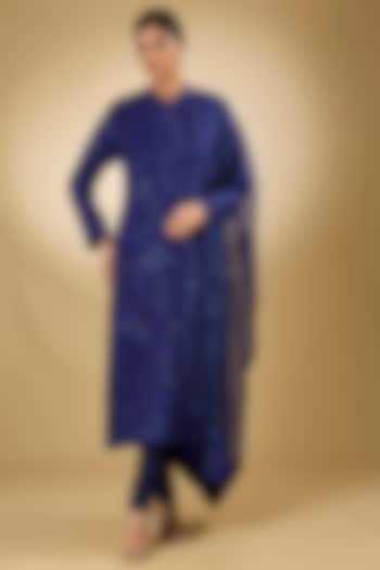 Blue Georgette Aari Resham Embroidered Kurta Set by Desho couture at Pernia's Pop Up Shop