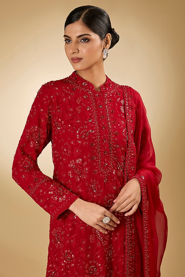 Red Georgette Aari Resham Embroidered Kurta Set by Desho couture at Pernia's Pop Up Shop