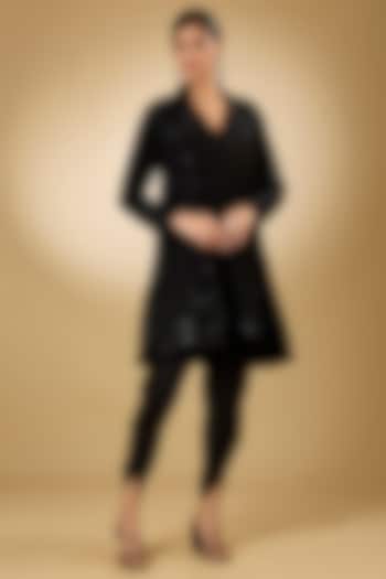 Black Georgette Aari Resham Embroidered Wedding Anarkali Set by Desho couture at Pernia's Pop Up Shop