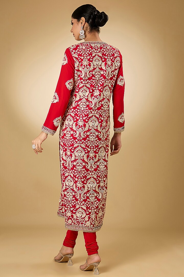 Red Georgette Aari Resham Embroidered Kurta Set by Desho couture at Pernia's Pop Up Shop
