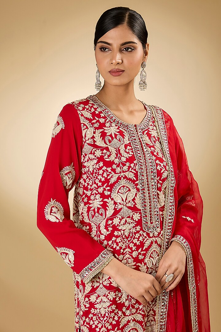 Red Georgette Aari Resham Embroidered Kurta Set by Desho couture at Pernia's Pop Up Shop