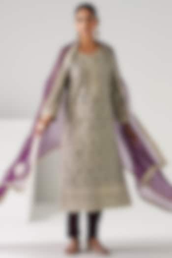 Purple Georgette Embroidered Long Kurta Set by Desho couture at Pernia's Pop Up Shop