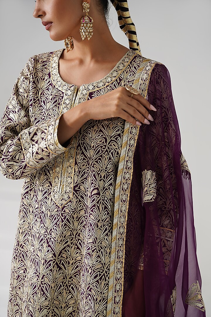 Purple Georgette Embroidered Long Kurta Set by Desho couture at Pernia's Pop Up Shop