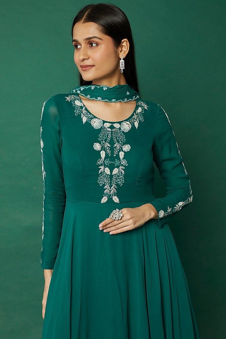 Green Crepe Embroidered Party Wear Anarkali Set by Desi Vastra at Pernia's Pop Up Shop