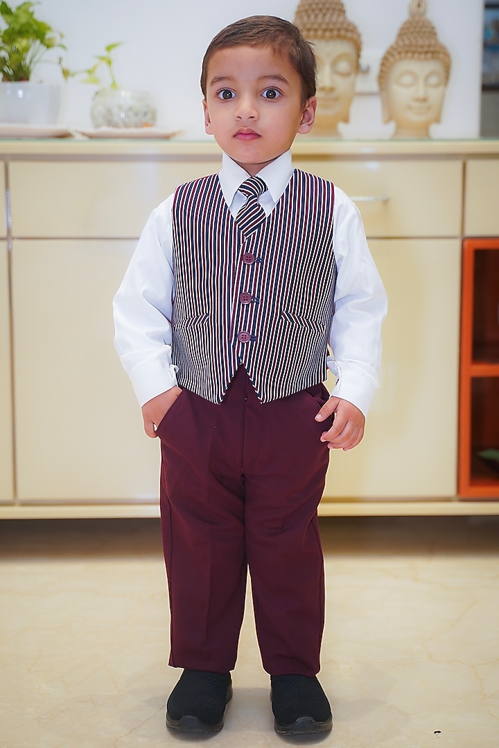 Maroon Cotton Blend Coat Set For Boys by Devils N Angels at Pernia's Pop Up Shop