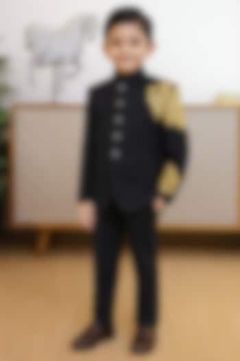 Black Blended Hand Embroidered Jodhpuri Set For Boys by Devils N Angels at Pernia's Pop Up Shop