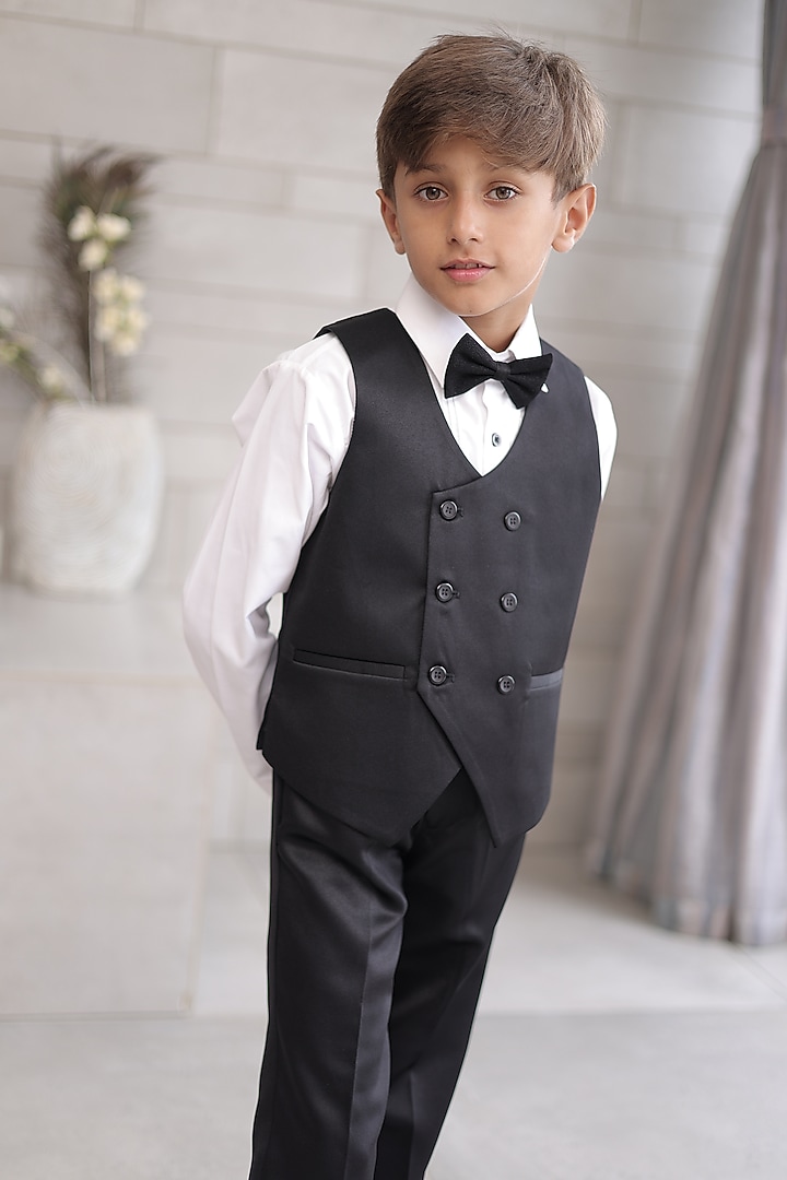 Black Cotton Blend Tuxedo Set For Boys by Devils N Angels at Pernia's Pop Up Shop