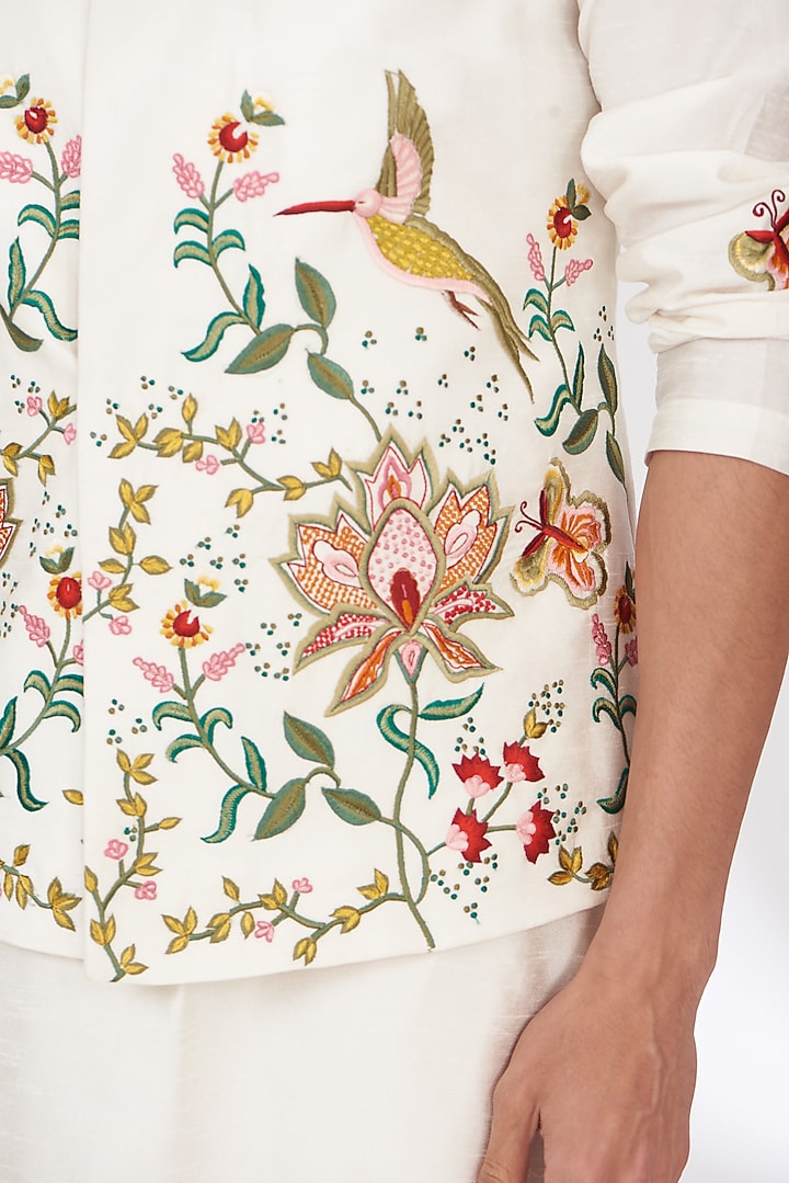Ivory Raw Silk Embroidered Bundi Set by Dev Kumar at Pernia's Pop Up Shop