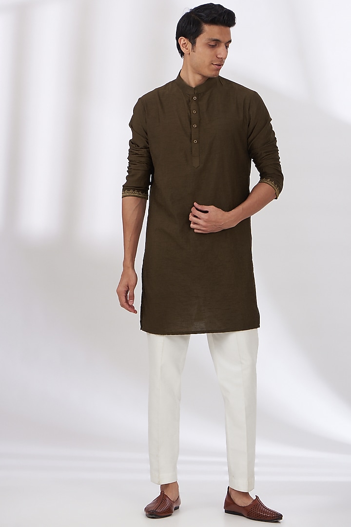 Mehendi Green Raw Silk Hand Embroidered Bundi Set by Dev Kumar at Pernia's Pop Up Shop