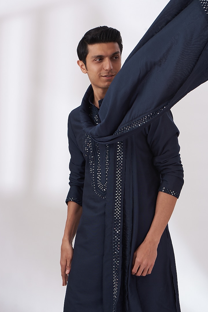 Navy Blue Cotton Silk Embroidered Kurta Set by Dev Kumar at Pernia's Pop Up Shop