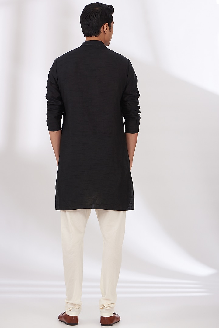 Black Raw Silk Hand Embroidered Bundi Set by Dev Kumar at Pernia's Pop Up Shop