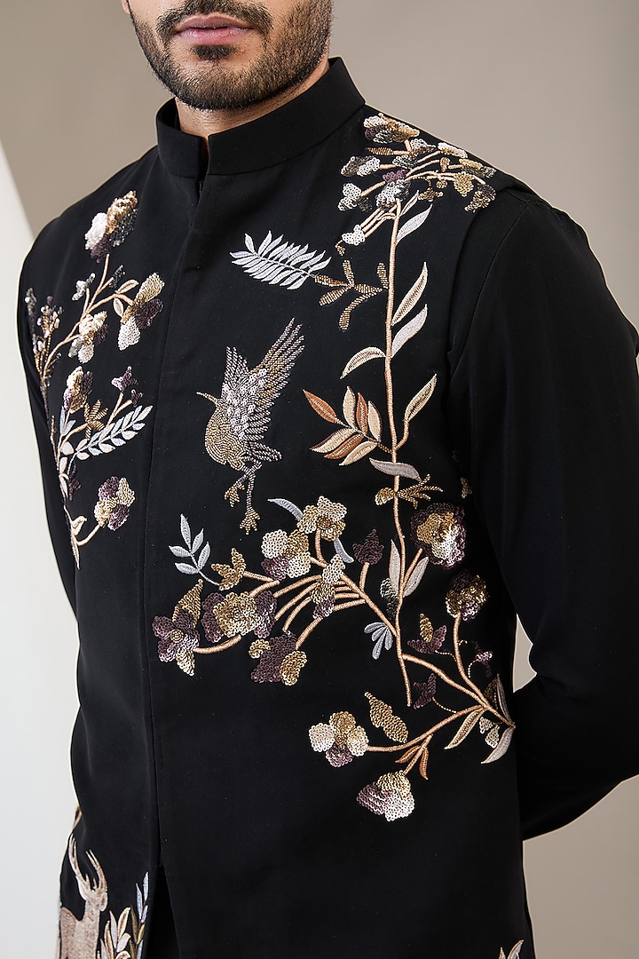 Black Italian Crepe Resham & Sequins Embroidered Bundi Jacket Set by Dev Kumar at Pernia's Pop Up Shop