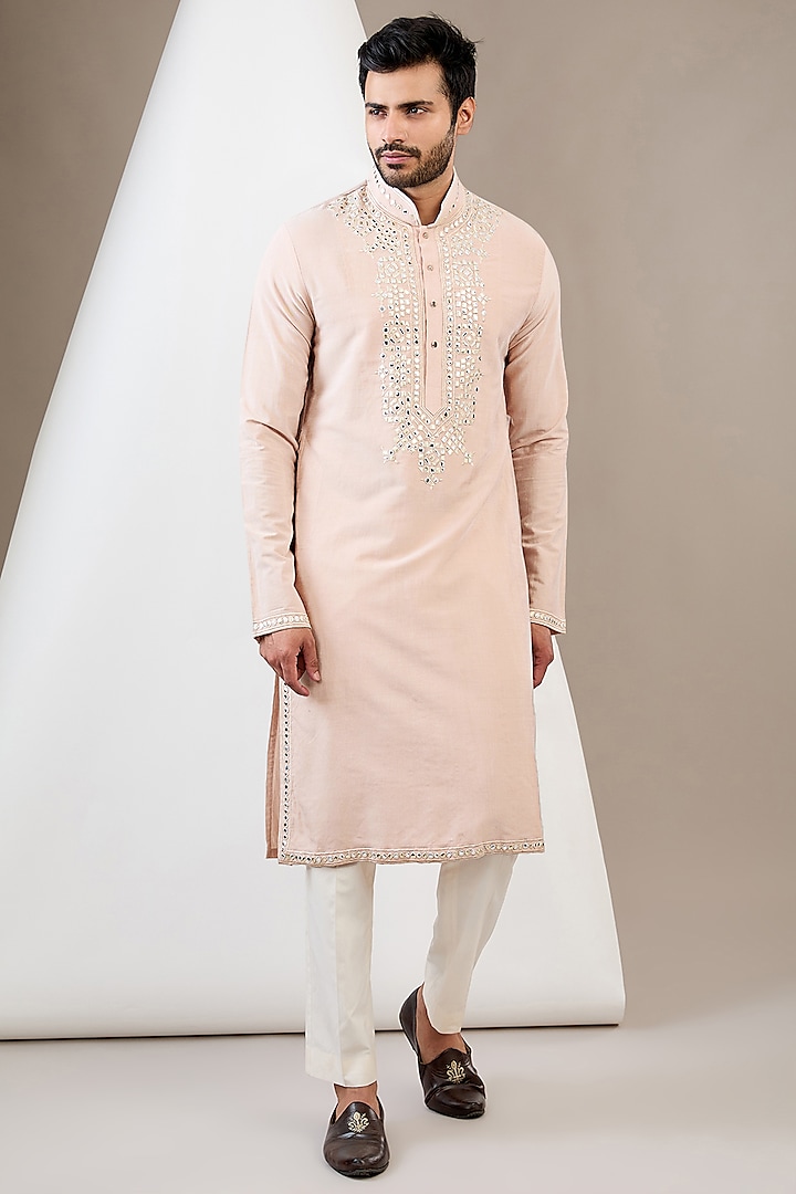 Peach Cotton Silk Mirror Embroidered Kurta Set by Dev Kumar at Pernia's Pop Up Shop