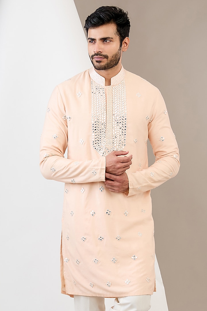 Peach Cotton Silk Mirror Embroidered Kurta Set by Dev Kumar at Pernia's Pop Up Shop