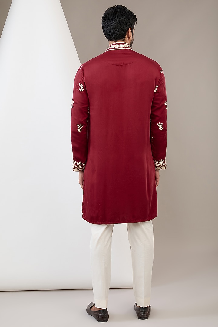 Red Cotton Silk Thread Embroidered Kurta Set by Dev Kumar at Pernia's Pop Up Shop
