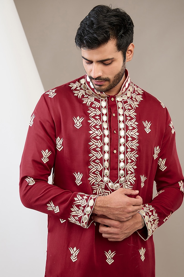 Red Cotton Silk Thread Embroidered Kurta Set by Dev Kumar at Pernia's Pop Up Shop