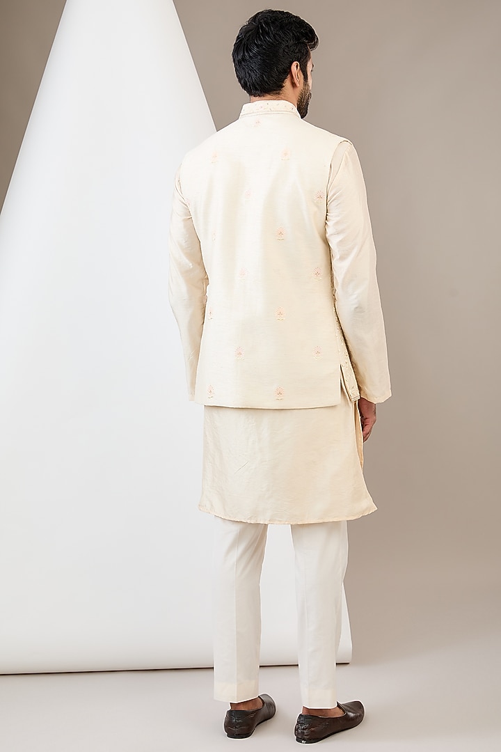 Beige Cotton Silk Resham Embroidered Bundi Jacket Set by Dev Kumar at Pernia's Pop Up Shop