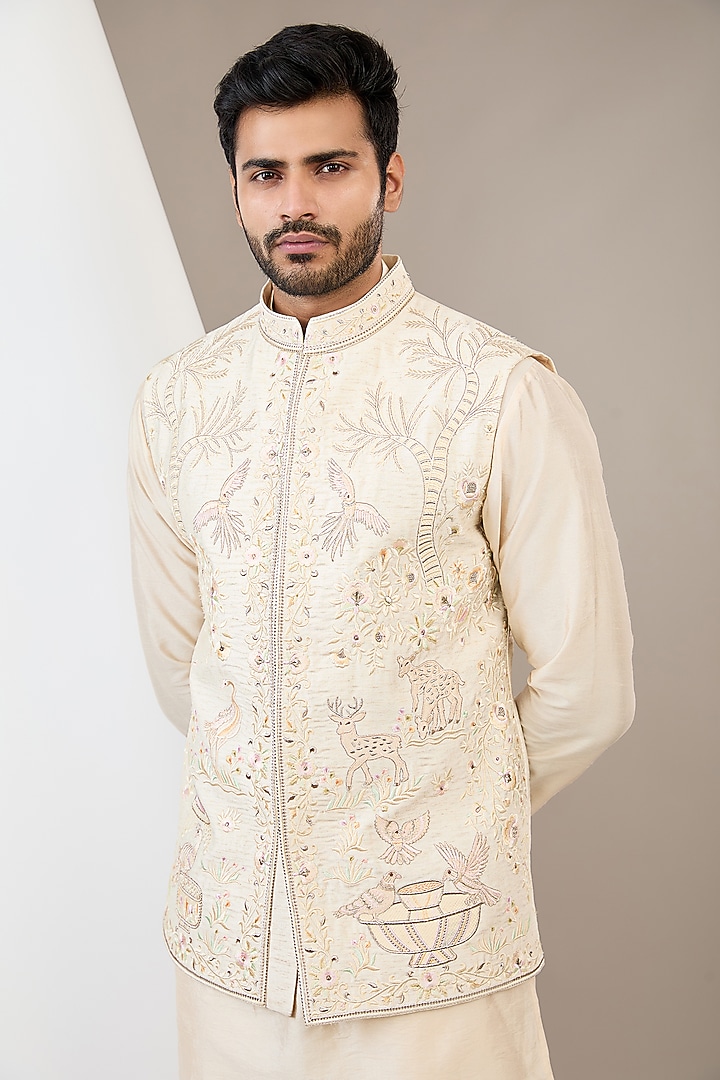 Beige Cotton Silk Resham Embroidered Bundi Jacket Set by Dev Kumar at Pernia's Pop Up Shop