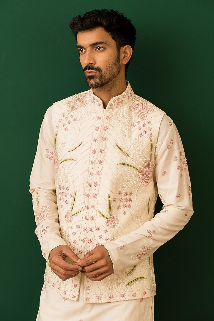 Ivory Italian Crepe Hand Embroidered Bundi Jacket Set by Dev Kumar at Pernia's Pop Up Shop