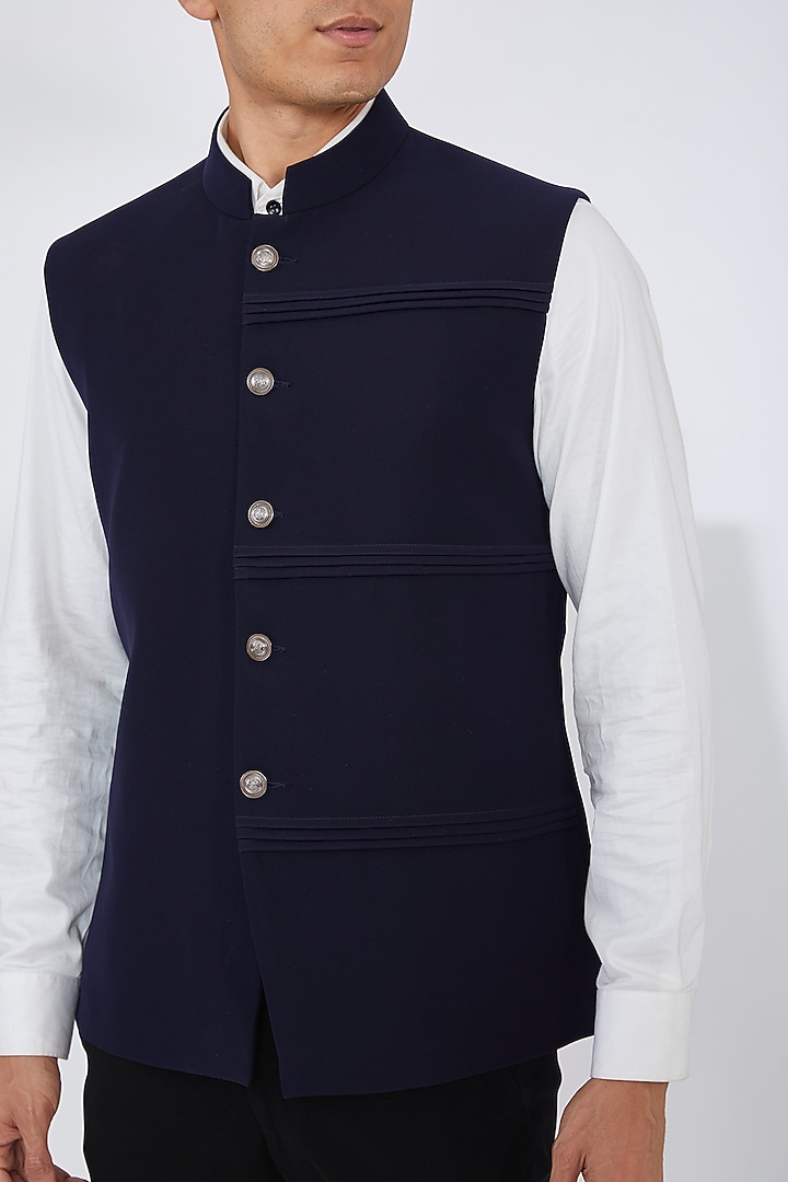 Midnight Blue Silk Velvet Bundi Jacket Set by Dev Kumar at Pernia's Pop Up Shop