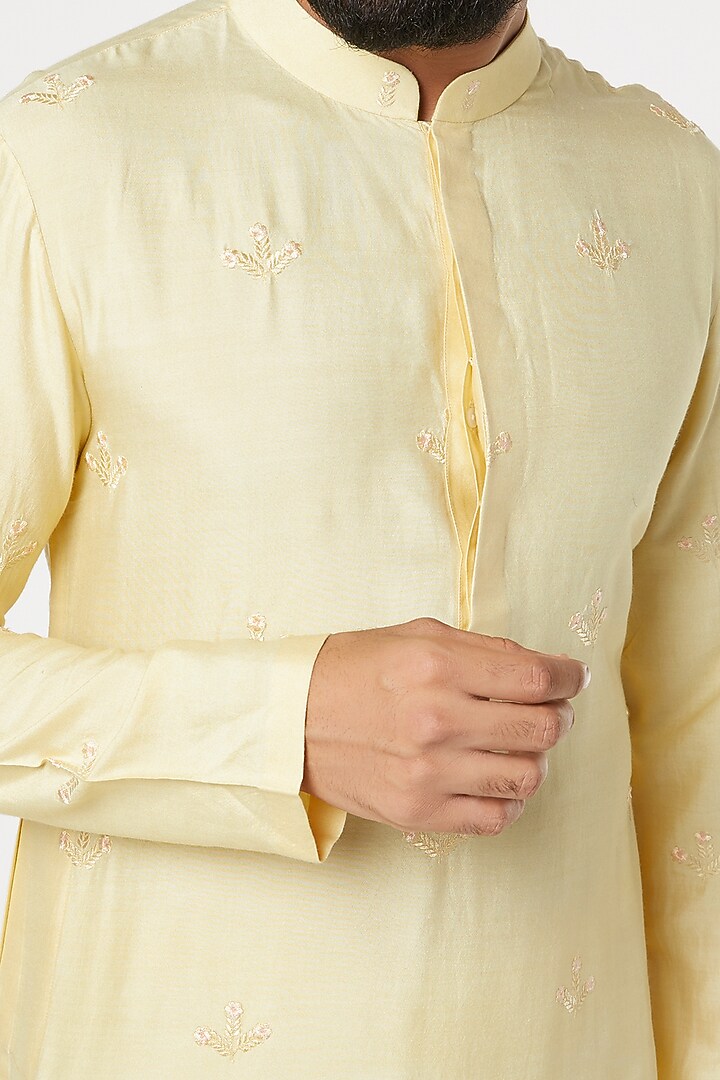 Pale Yellow Cotton Silk Floral Thread Embroidered Kurta by Dev R Nil Men at Pernia's Pop Up Shop