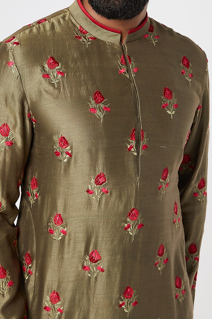 Olive Green Chanderi Thread Embroidered Kurta by Dev R Nil Men at Pernia's Pop Up Shop