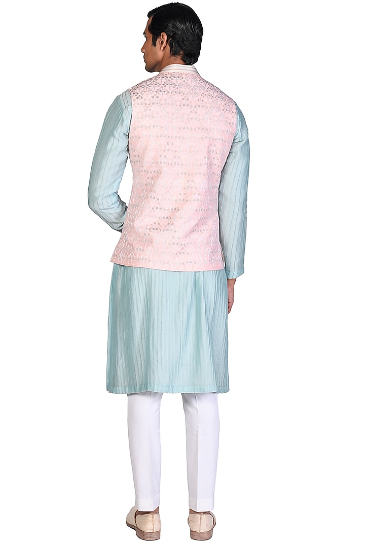 Light Pink Silk Thread Embroidered Bundi Jacket Set by Dev R Nil Men at Pernia's Pop Up Shop