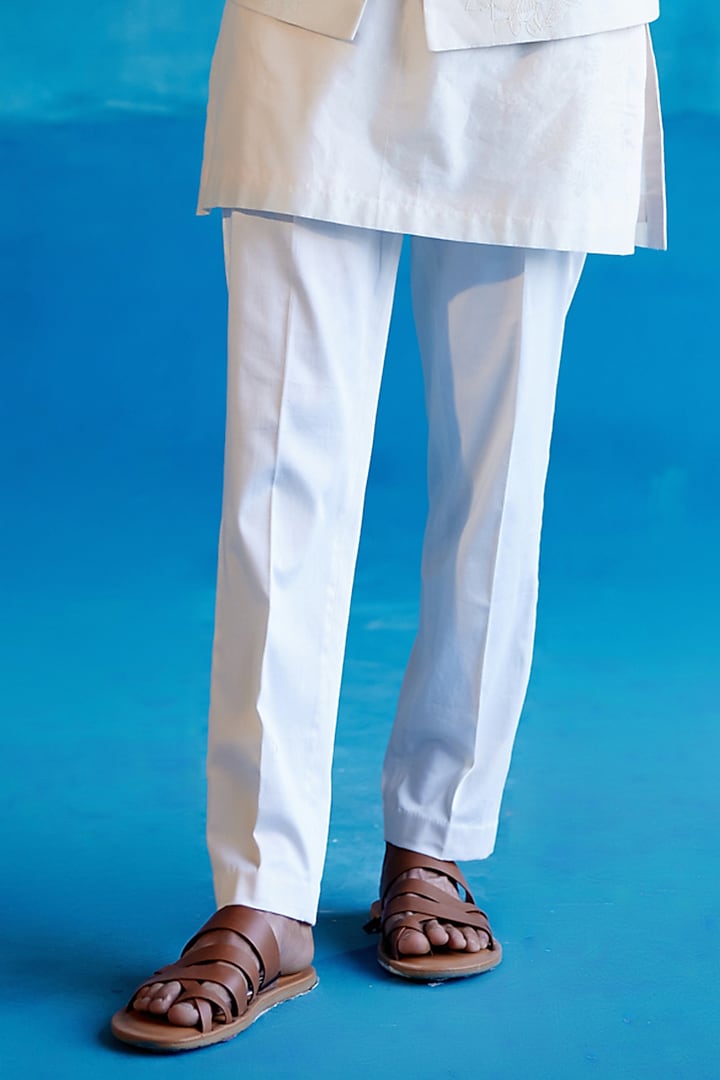 Ivory Silk Chanderi Thread Embroidered Bundi Jacket Set by Devnaagri Men at Pernia's Pop Up Shop