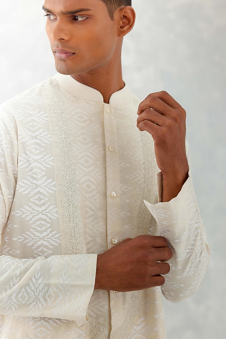 Ivory Silk Chanderi Embroidered Kurta Set] by Devnaagri Men at Pernia's Pop Up Shop