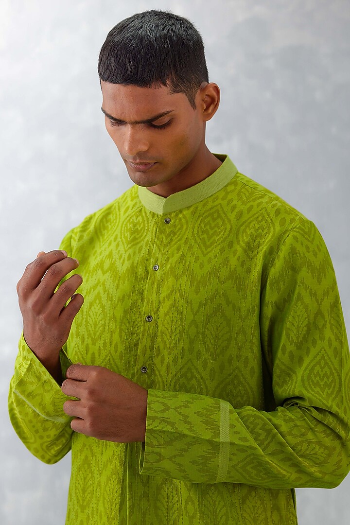 Green Silk Chanderi Ikat Printed Kurta Set by Devnaagri Men at Pernia's Pop Up Shop
