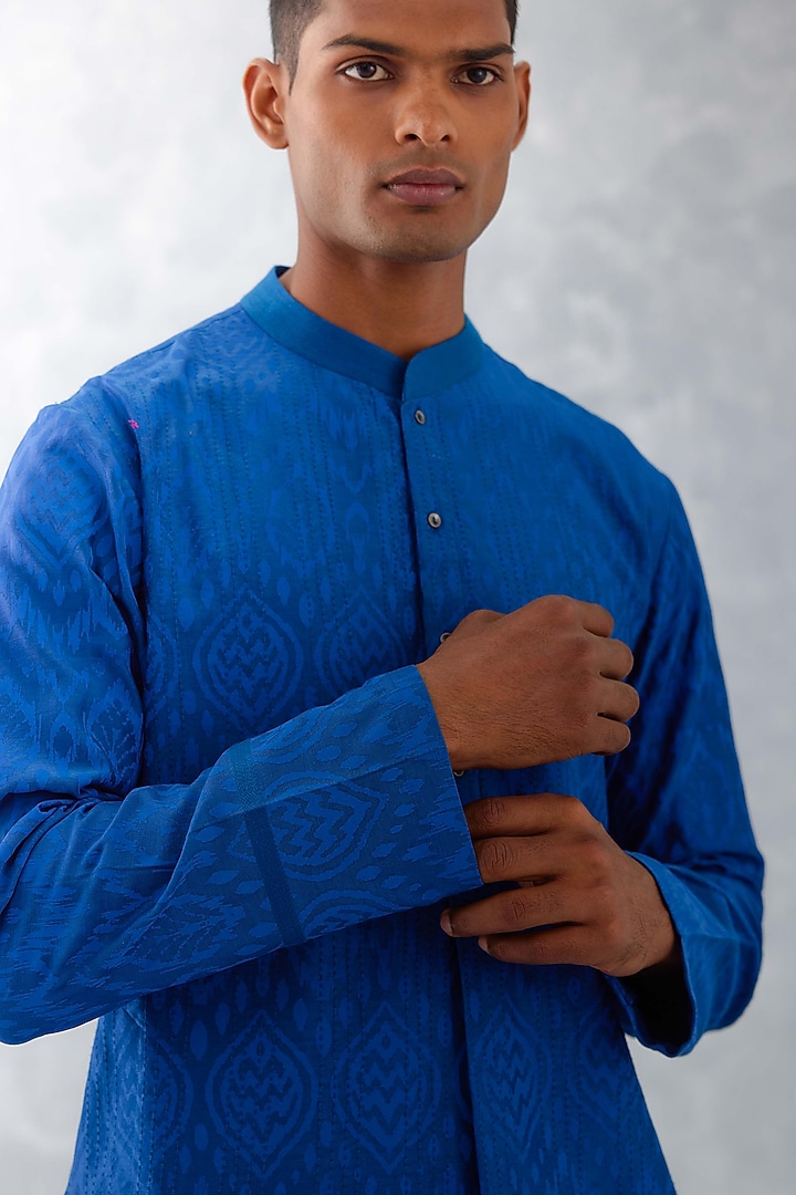 Blue Silk Chanderi Ikat Printed Kurta Set by Devnaagri Men at Pernia's Pop Up Shop
